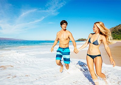 beach-couple3-scaled-small